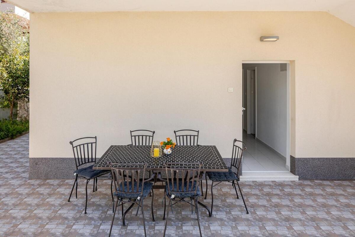 Lu Appartement Split